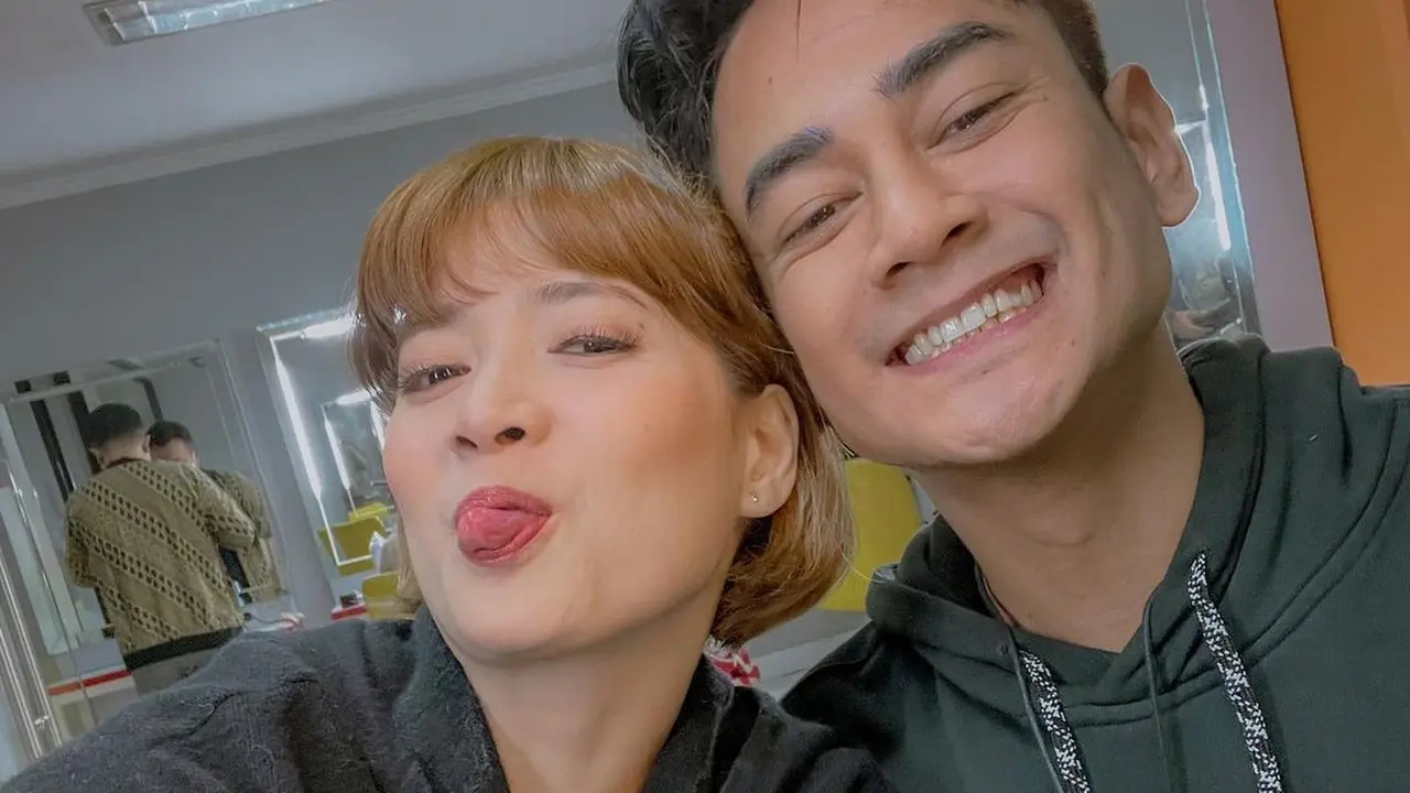 Pipinya Dicium, Ini 7 Potret Kebersamaan Chika Jessica dan Dwi Andhika