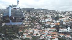 Suasana pemukiman di Kawasan San Antonio, Funchal, Portugal. Kota tersebut merupakan tempat kelahiran dan tumbuh besar bintang sepak bola Real Madrid, Cristiano Ronaldo. (Bola.com/Reza Khomaini)