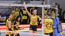 Pemain asing Gresik Phonska Plus, Annie Mitchem melakukan selebrasi usai berhasil mecetak poin untuk timnya ketika melawan Pertamina Enduro pada laga seri lima putaran kedua di GOR Candradimuka Padepokan Voli Jenderal Polisi Kunarto, Sentul Bogor, Minggu (22/2/2026) malam WIB. (Bola.com/Abdul Aziz)