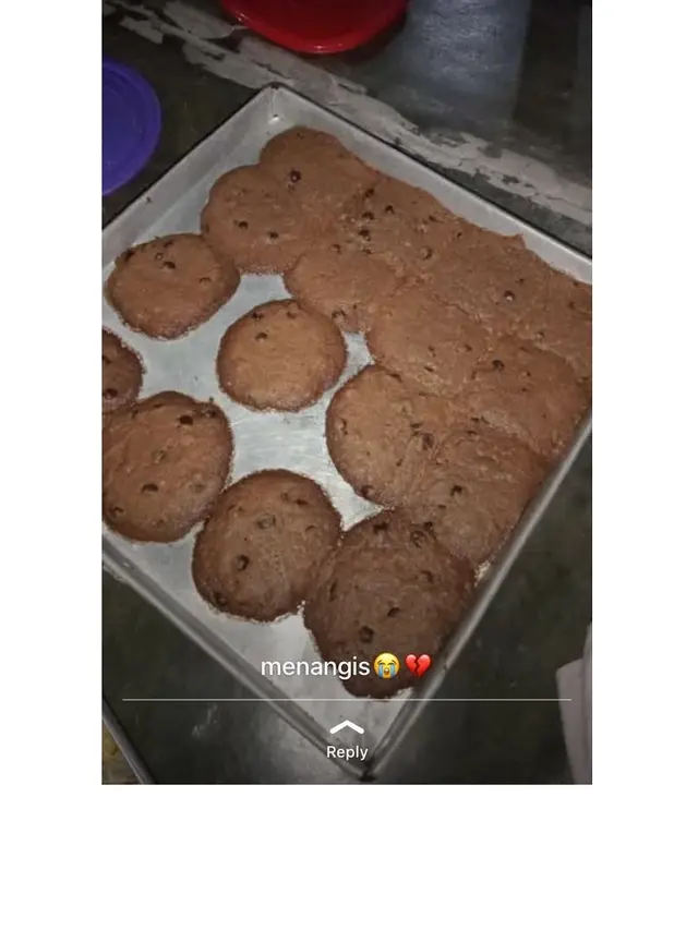 6 Status WhatsApp saat Alami Apes Mau Makan Ini Bikin Ketawa Garing