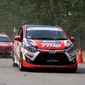 Toyota Team Indonesia beraksi memperlihatkan ketangguhannya disekitar area GIIAS 2018. (Dok Toyota)