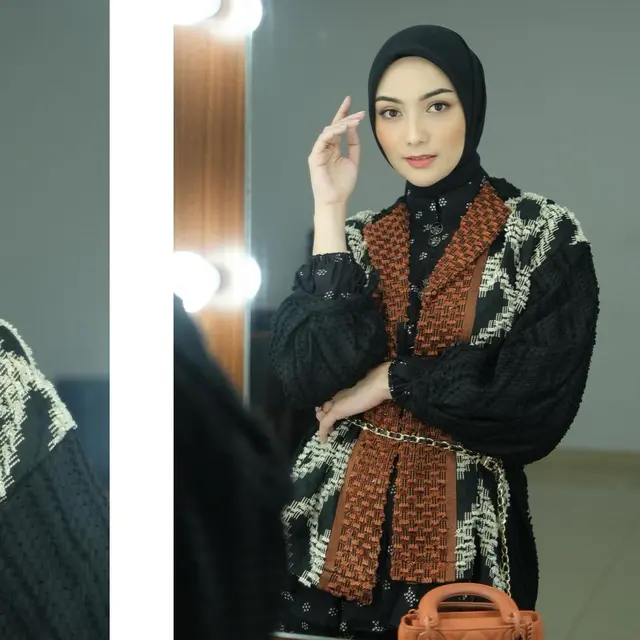 6 Ide Styling Hijab Formal ke Kantor Anti Ribet dari Lesti Kejora hingga Citra Kirana