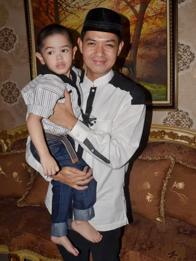 [Bintang] Dude Harlino