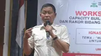 Menteri ESDM, Ignasius Jonan melantik tiga orang Pejabat Pimpinan Tinggi Pratama di lingkungan Kementerian ESDM dan satu di SKK Migas.