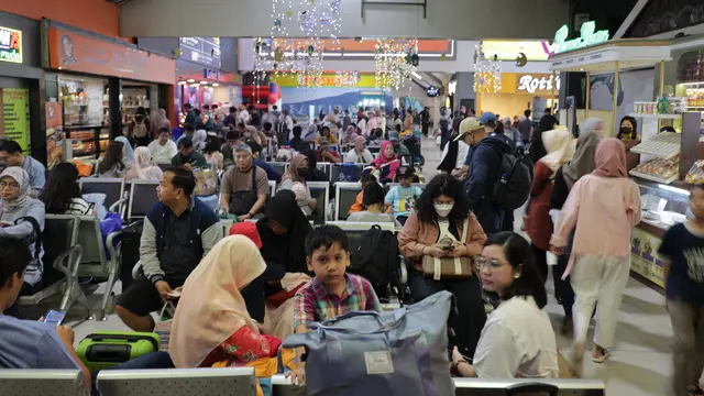 Puncak Perjalanan Mudik dan Balik Lebaran 2025 Melenceng dari Perkiraan, Ini Penjelasan PT KA Bandung