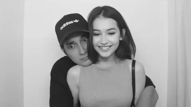 [Fimela] Sandrinna Michelle Dan Junior Roberts