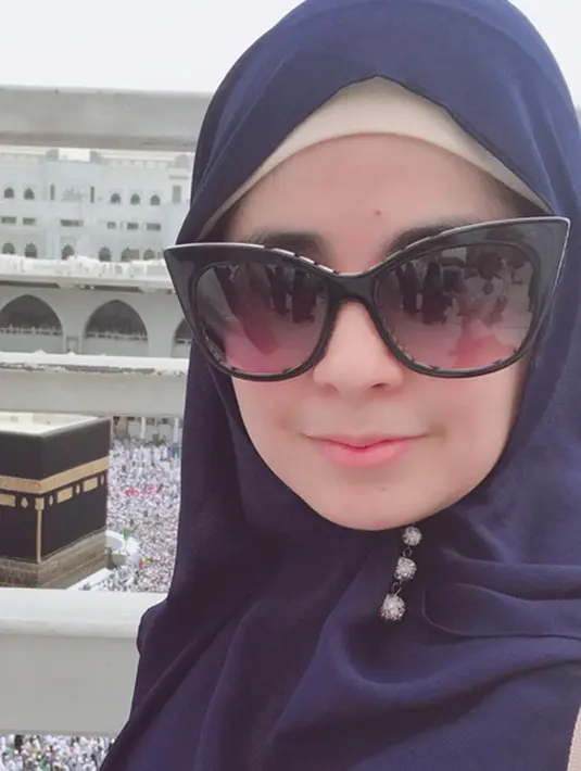 Selain itu, Risty juga mengatakan bahwa dirinya berdoa soal kariernya. Ia tak lagi berdoa untuk tampil di TV, namun ingin lebih banyak mengumpulkan prestasi  dan mencari nafkah untuk keluarganya. (Instagram/ristytagor)