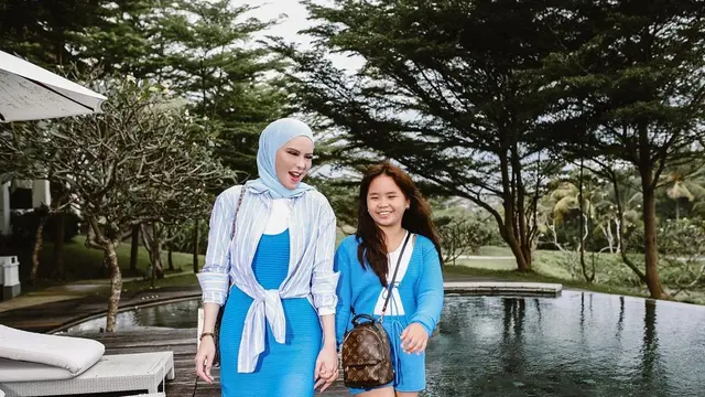 Liburan Angel Lelga dan Hawra