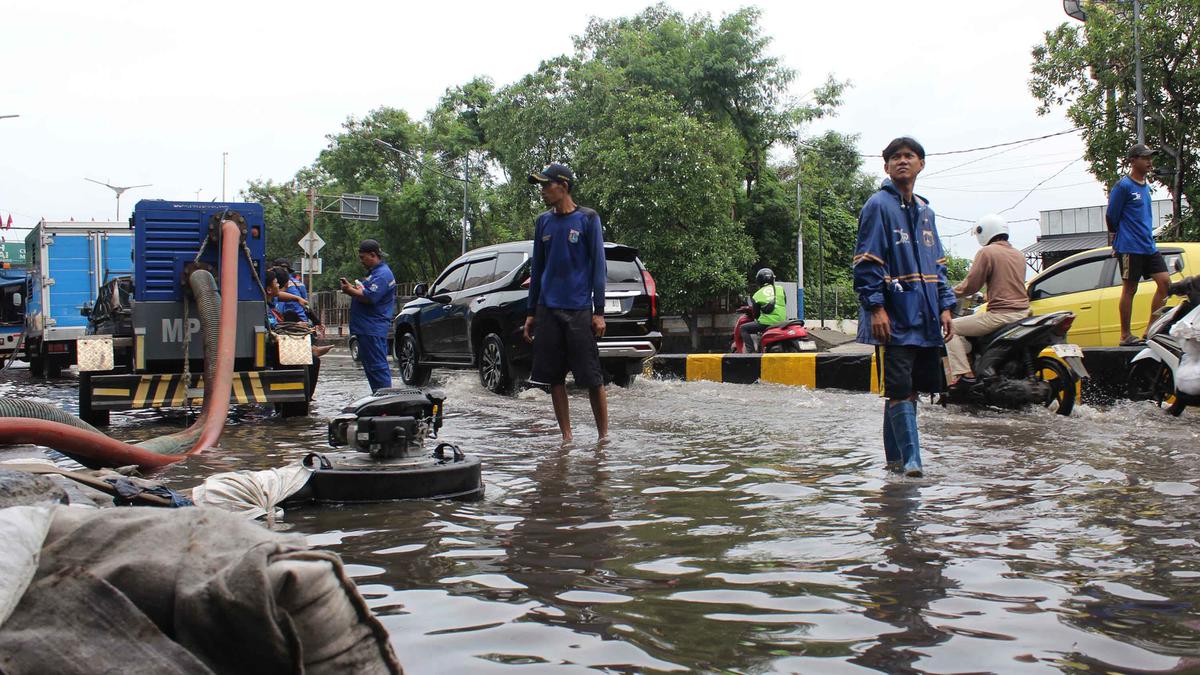 Sempat Tergenang, Banjir di Jalan Gunung Sahari Kini Surut