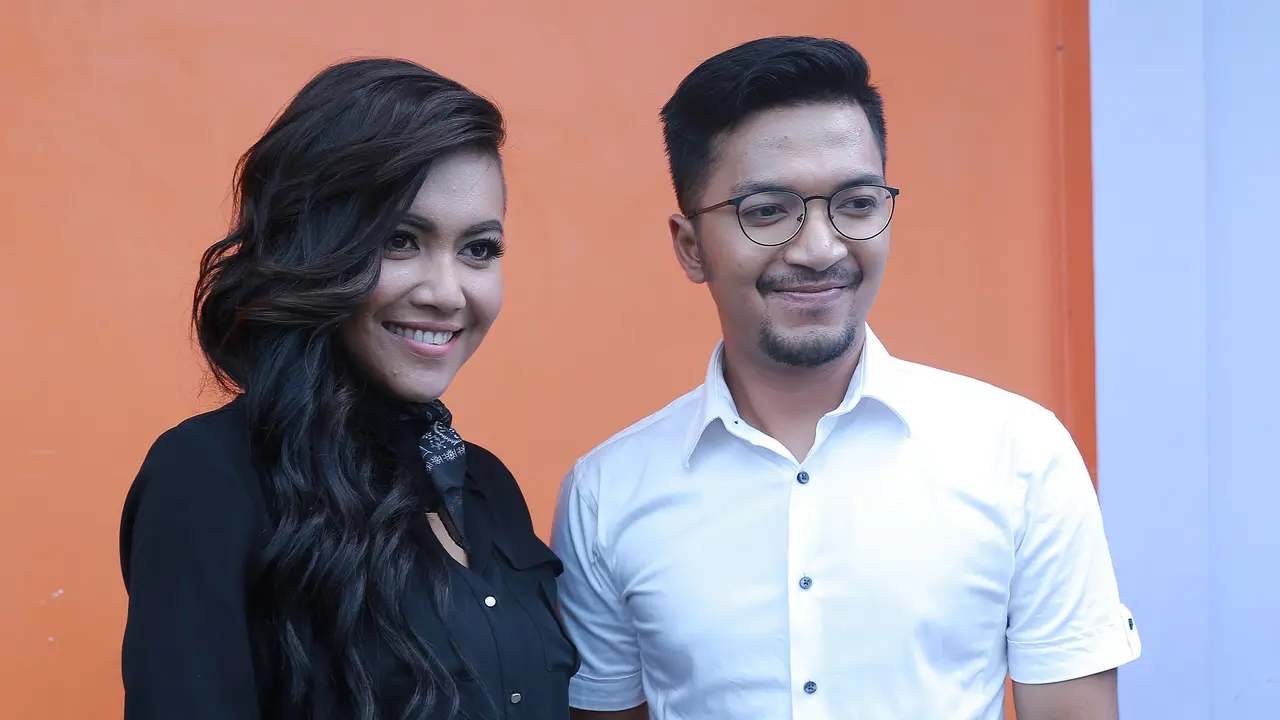 [Bintang] Denada dan Ihsan Tarore