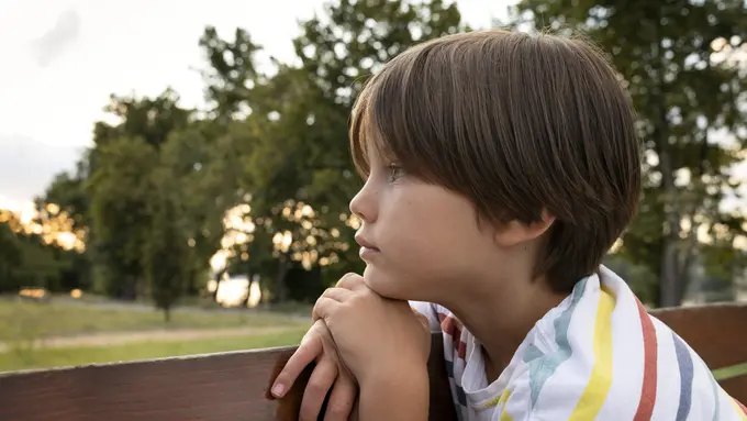 6 Kesalahan Orangtua Ini Bisa Bikin Anak Minder (photo by freepik.com)