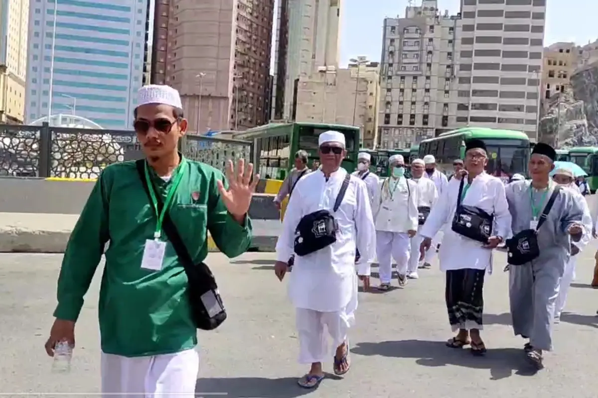 Ribuan jemaah haji Indonesia telah tiba di Makkah Al-Mukarramah setelah sebelumnya tinggal di Madinah Al-Munawwarah selama 9 hari untuk melaksanakan ibadah arbain di Masjid Nabawi dan ziarah ke sejumlah tempat bersejarah.