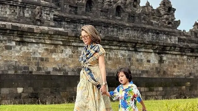 Tampil Kompak, Ini 7 Potret Nikita Mirzani Liburan Bersama Anak dan Calon Suami