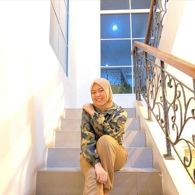 Potret Selfi LIDA pakai hijab.