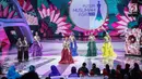 Ekspesi finalis asal Brunei Darussalam saat menjawab pertanyaan yang diajukan dewan juri dalam malam puncak Puteri Muslimah Asia 2018 di Jakarta, Senin (7/5). (Liputan6.com/Faizal Fanani)