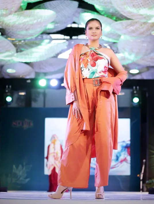 Sroja persembahkan Keindahan Tanaman (Bambang E. Ros/Fimela.com)