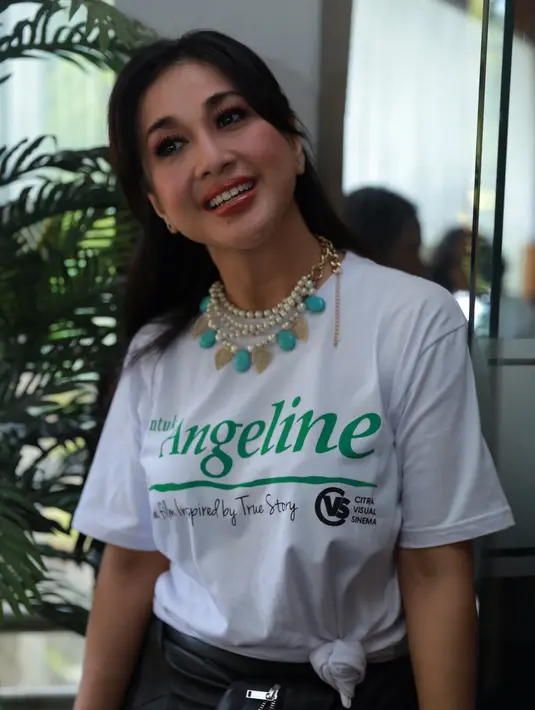 Film ‘Untuk Angeline’, diangkat dari kisah nyata. Seorang bocah 8 tahun bernama Angeline yang meninggal secara tragis. Diduga yang membunuh adalah ibu angkatnya dan di kuburkan di bawah kandang ayam. (Galih W. Satria/Bintang.com)
