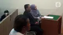 Selebriti Nathalie Holscher dan komedian Entis Sutisna atau lebih dikenal Sule menjalani sidang perceraian di Pengadilan Agama (PA) Cikarang, Jawa Barat, Rabu (20/7/2022). Nathalie Holscher dan Sule datang ke PA Cikarang untuk menghadiri sidang perdana perceraian yang beragendakan pemeriksaan berkas dan mediasi. (Liputan6.com/Herman Zakharia)