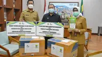 Pemerintah Kota Bandung menerima bantuan 20 ribu masker dari sister city Suwon, Korea Selatan. (sumber foto : Humas Pemkot Bandung)