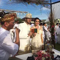 Revalina S Temat menikah di Bali (foto: facebook/revalina s temat)
