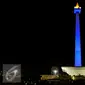 Pemandangan Monas saat malam hari, Jakarta, Selasa (5/4). Pembagian waktu penjualan dari pukul 08.00-16.00 sebanyak 1.800 tiket dan pukul 19.00-22.00 sebanyak 700 tiket. (Liputan6.com/Gempur M Surya)