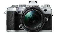 Olympus OM-D E-M5 Mark III. Dok: Olympus