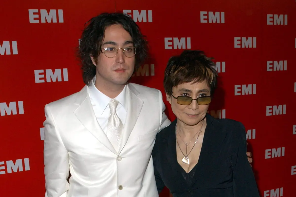 Yoko Ono dan Sean Lennon