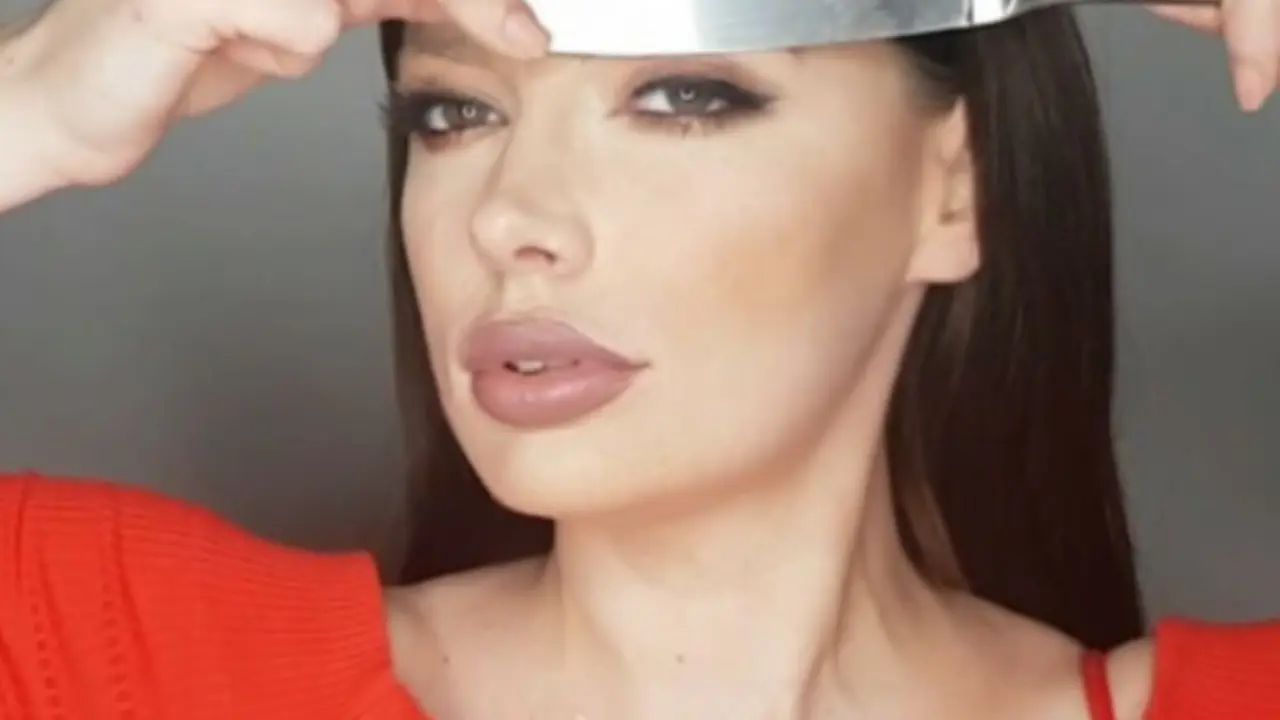 Makeup Tetap Cantik dengan Bantuan Alat Antimainstream, Apa Tuh?