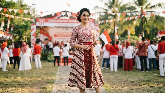 Ide Dress Batik Tema Kemerdekaan 17 Agustus 1945 HUT RI Ke-81