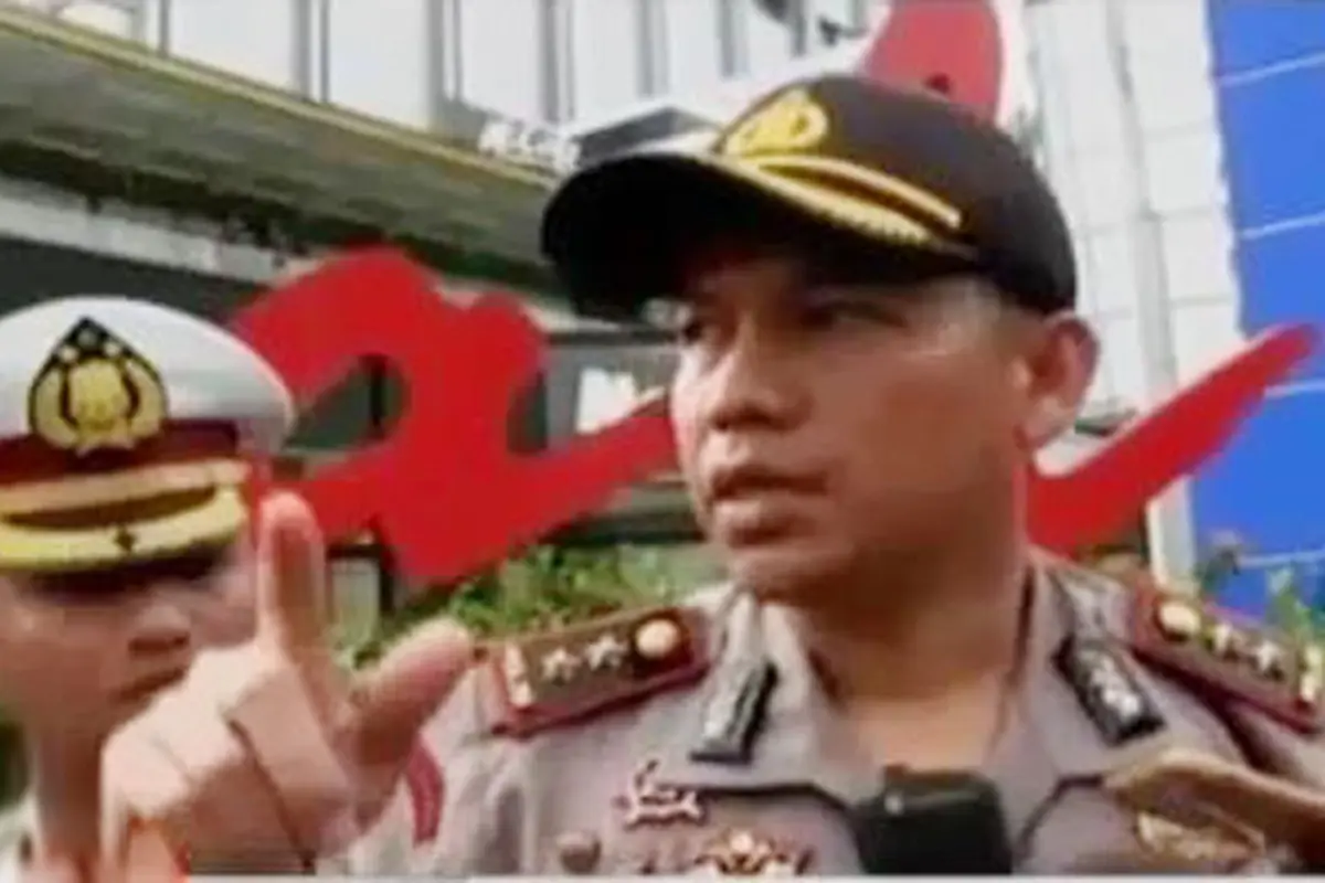 VIDEO: Aksi Heroik Polisi Lumpuhkan Teroris Bom Thamrin