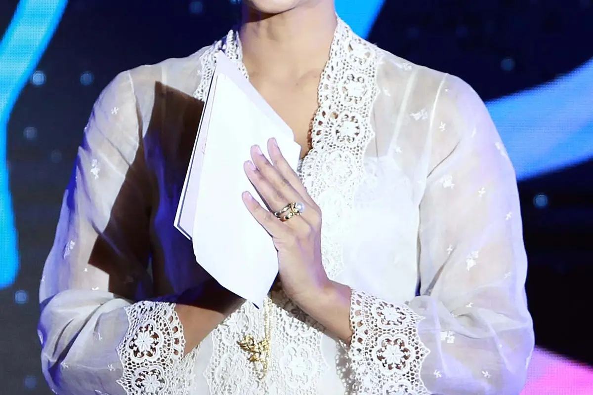 [Bintang] Happy Salma