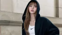 Lisa BLACKPINK Resmi Digandeng Nike, Sepatu Air Max 95 Langsung Ludes