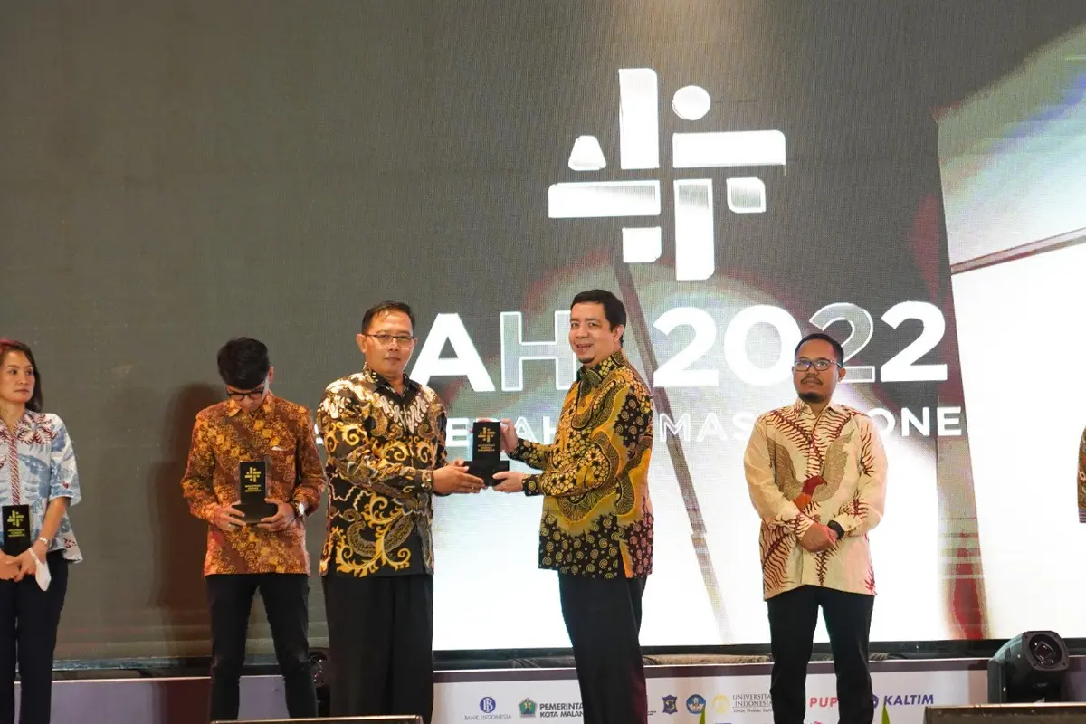 Badan Pengelola Keuangan Haji (BPKH) meraih dua penghargaan sekaligus pada ajang bergengsi Anugerah Humas Indonesia (AHI) 2022.