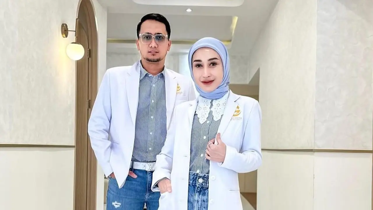 Reza Gladys (Instagram/rezagladys)