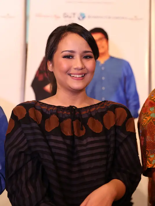 Gita Gutawa bersama sang ayah memilih untuk melakukan audisi tertutup di beberapa sekolah musik untuk memberikan rekomendasinya. (Andy Masela/Bintang.com)
