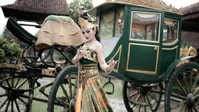 [Bintang] Roro Fitria