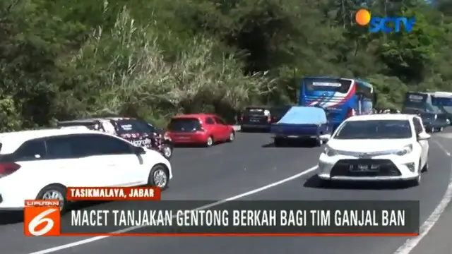 Kemacetan arus balik Lebaran di Tanjakan Gentong, Jawa Barat, bawa berkah bagi pengganjal ban dan montir panggilan.