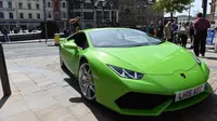 Tarif sewa yang Lamborghini Huracan ini dihitung per jam.