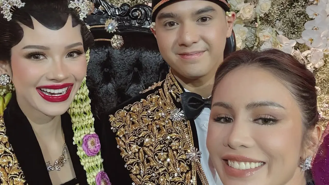Potret Momo Geisha di Ngunduh Mantu Al Ghazali/Instagram @therealmomogeisha