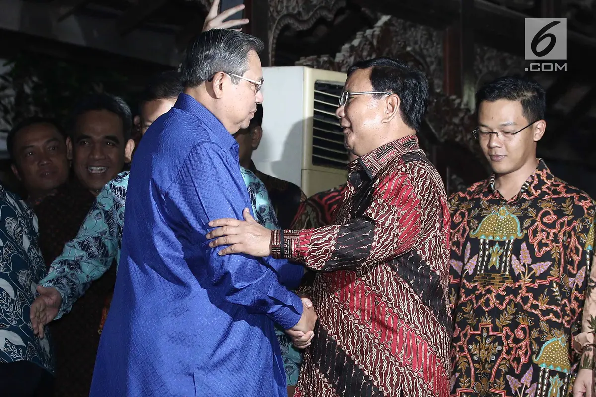 Momen Keakraban SBY, Prabowo, dan Jokowi