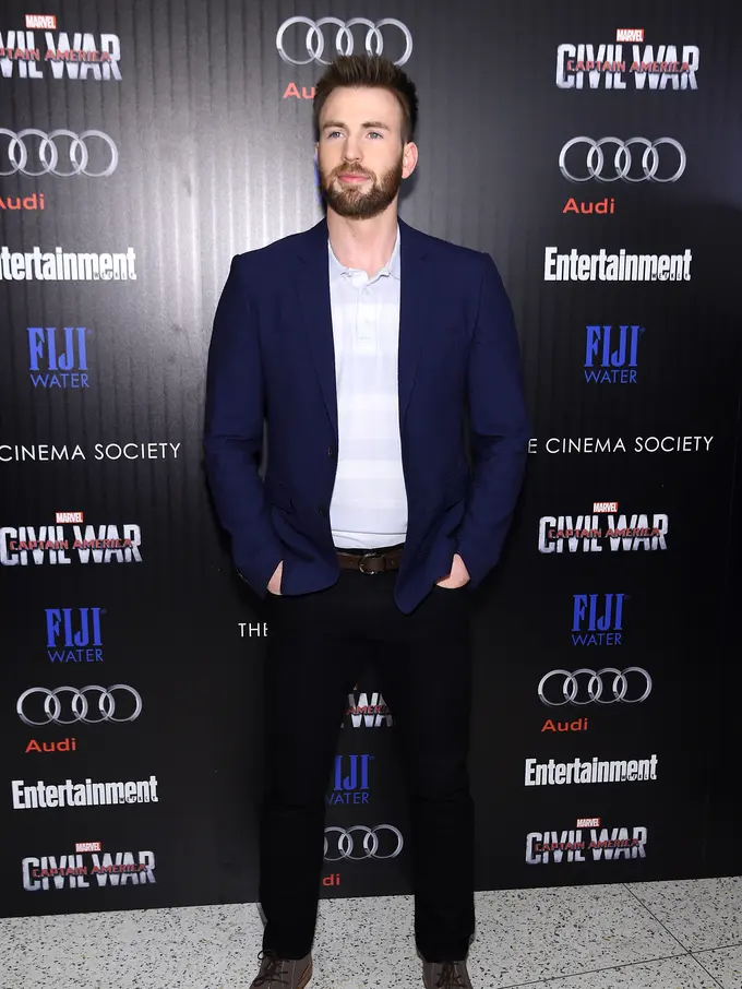 [Bintang] Chris Evans