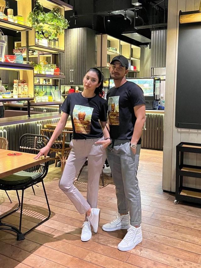 Dikabarkan Dekat, Ini 6 Potret Mesra Tyas Mirasih dan Tengku Tezi