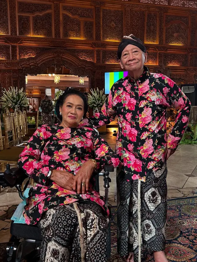 Potret Eyang Al Ghazali di Pernikahan Cucu