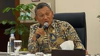 Menteri ESDM Arifin Tasrif buka suara terkait keputusan PT Pertamina (Persero) untuk berani menurunkan harga jual bahan bakar minyak atau BBM nonsubsidi seperti harga BBM Pertamax.