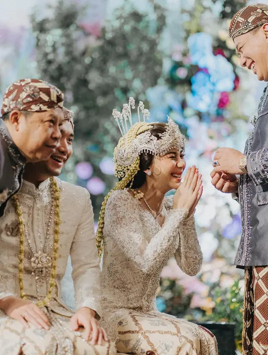 Adinda Thomas menikah [Instagram/adindathomas]