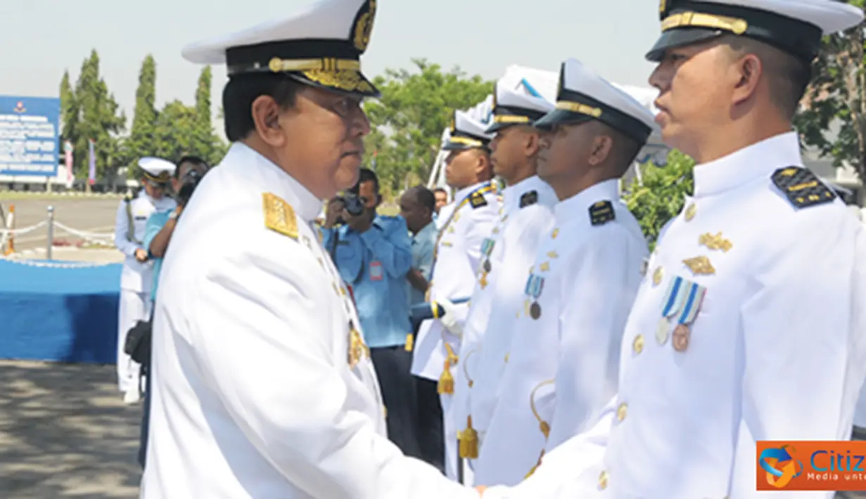 Citizen6, Surabaya: Sebelum mengikuti pendidikan dan pelantikan, 195 orang perwira baru itu telah mengikuti proses cukup panjang dan melelahkan. (Pengirim: Penkobangdikal)