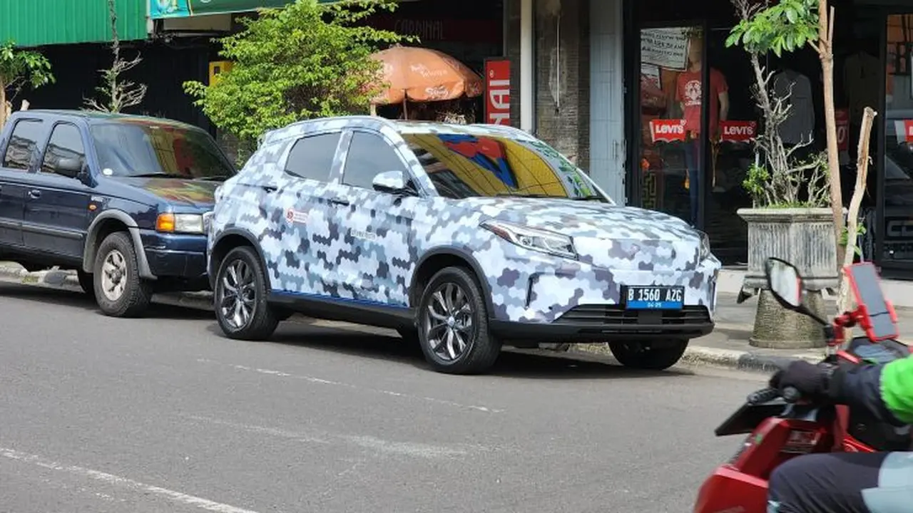 Mobil Listrik Baru Seres Ketangkap Kamera Diuji Coba di Jalan, LanDian E3? (ist)