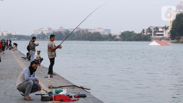 Menikmati Waktu Sore di Danau Sunter