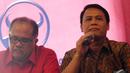 Achmad Basarah (kanan) saat memberikan keterangan terkait peluncuran buku 'Bersama Jokowi Mengawal Penegakan Hukum', Jakarta, Selasa (30/12/2014). (Liputan6.com/Faizal Fanani)