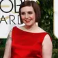 Lena Dunham tampil memukau di Golden Globe